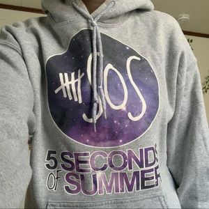 5sos og sweatshirt!